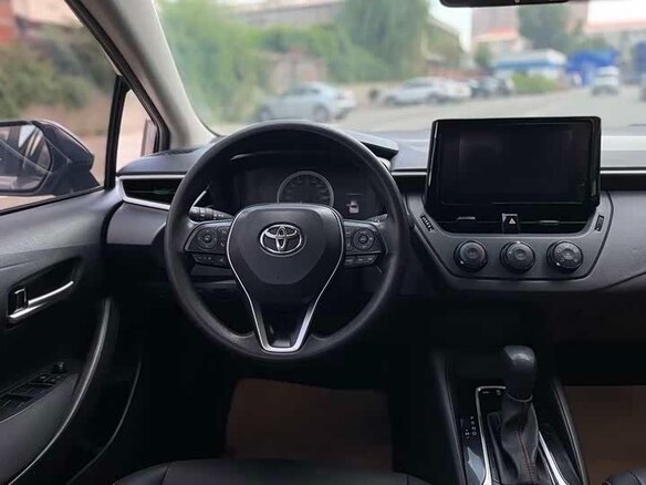 2023 Toyota Corolla XII (E210), бежевый, 1558000 рублей - вид 10