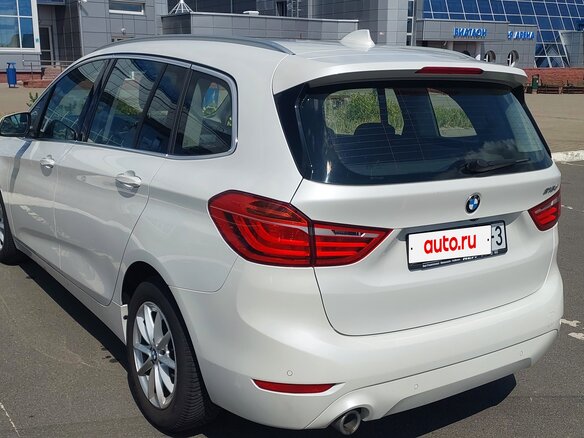 2021 BMW 2 серии Gran Tourer Gran Tourer 216d F46 Рестайлинг, белый, 1450939 рублей - вид 4