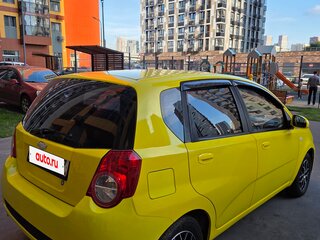 2009 Chevrolet Aveo I Рестайлинг, жёлтый, 500000 рублей, вид 3