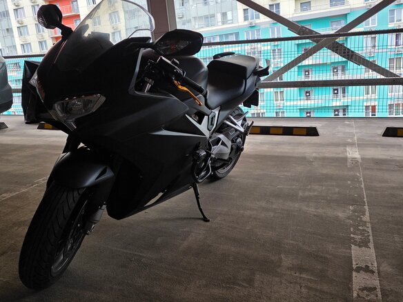 2014 Honda VFR 800, чёрный, 600000 рублей - вид 5