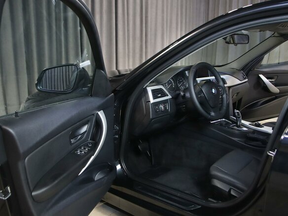 2013 BMW 3 серии 320i VI (F3x), чёрный - вид 6