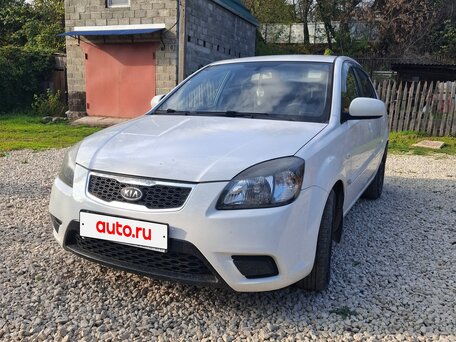 2011 Kia Rio II Рестайлинг, белый, 600000 рублей, вид 1