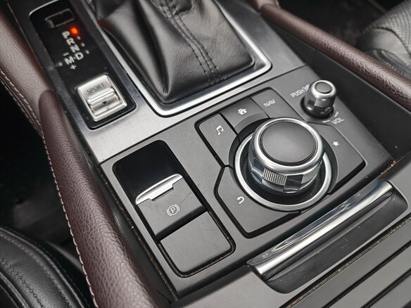 2018 Mazda 6 III (GJ) Рестайлинг, белый, 1859000 рублей - вид 17