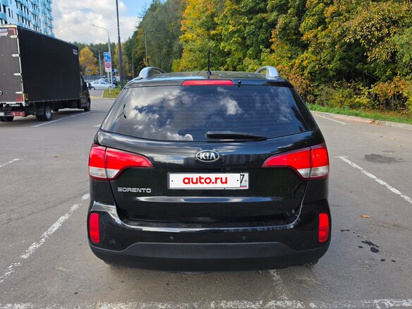 2015 Kia Sorento II Рестайлинг, чёрный, 1500000 рублей - вид 3