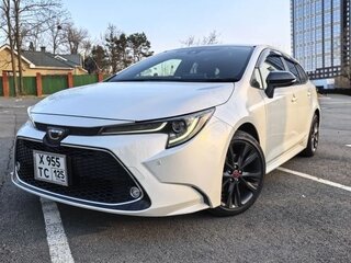 2020 Toyota Corolla XII (E210), белый, 1350000 рублей, вид 3