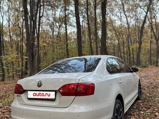2012 Volkswagen Jetta VI, белый, 950000 рублей, вид 2