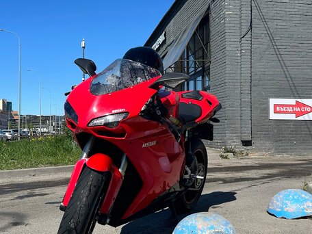 2011 Ducati 848, красный, 700000 рублей, вид 4