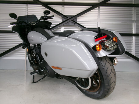 2024 Harley-Davidson Low Rider ST, серый, 1950000 рублей, вид 4