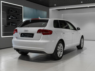 2013 Audi A3 II (8P) Рестайлинг 2, белый, 795000 рублей, вид 4