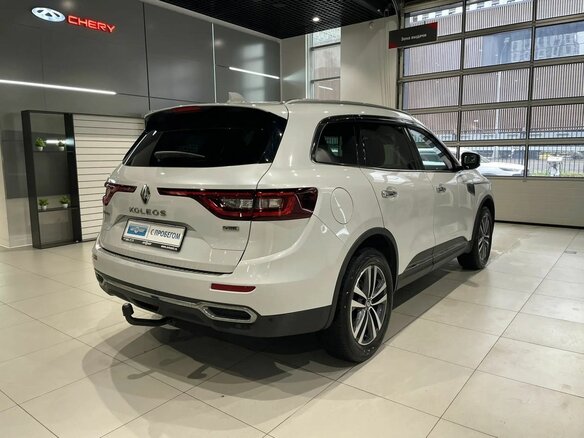 2017 Renault Koleos II, белый, 2019000 рублей - вид 3