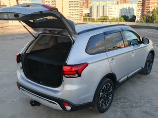 2021 Mitsubishi Outlander III Рестайлинг 3, серебристый, 2270000 рублей, вид 5