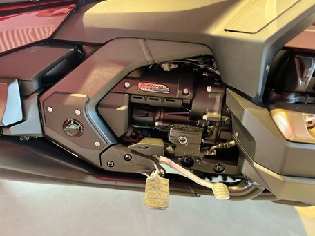 2025 Honda GL 1800 Gold Wing, красный, 4500000 рублей, вид 4