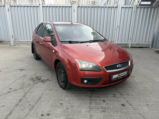 2007 Ford Focus II Рестайлинг, красный, 335000 рублей, вид 3