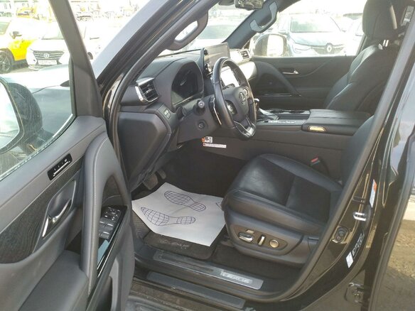 2025 Lexus LX 500d IV, белый, 17482000 рублей - вид 7