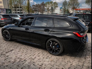2023 BMW 3 серии 318i VII (G2x) Рестайлинг, чёрный, 4110817 рублей, вид 3