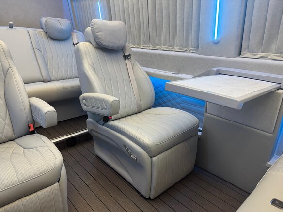 2026 Mercedes-Benz Sprinter, чёрный, 29990000 рублей - вид 6
