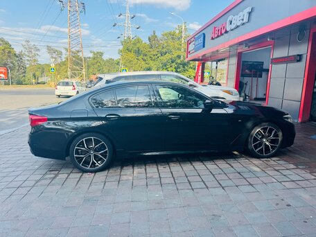 2017 BMW 5 серии 530d xDrive VII (G30/G31/G38), чёрный, 3590000 рублей, вид 2