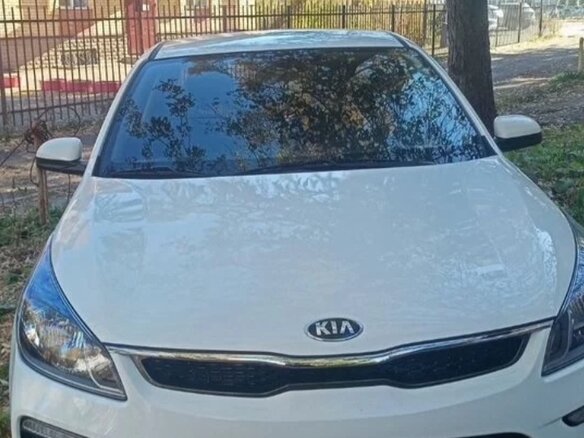 2018 Kia Rio IV, белый, 1250000 рублей