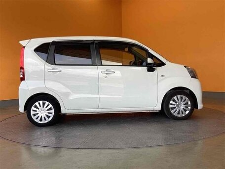 2021 Daihatsu Move VI Рестайлинг, белый, 650000 рублей, вид 3
