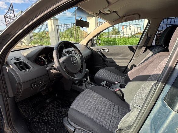 2007 Renault Megane II Рестайлинг, серый, 550000 рублей - вид 15