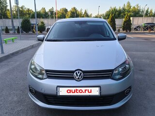 2015 Volkswagen Polo V, серебристый, 720000 рублей, вид 2