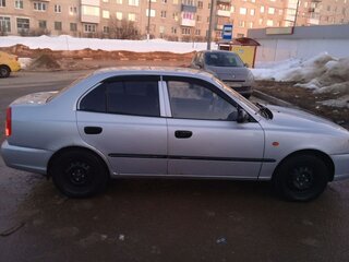 2004 Hyundai Accent ТагАЗ II, серебристый, 260000 рублей, вид 2