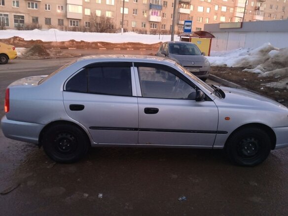 2004 Hyundai Accent ТагАЗ II, серебристый, 260000 рублей - вид 1