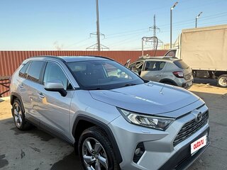 2020 Toyota RAV4 V (XA50), серый, 3250000 рублей, вид 2