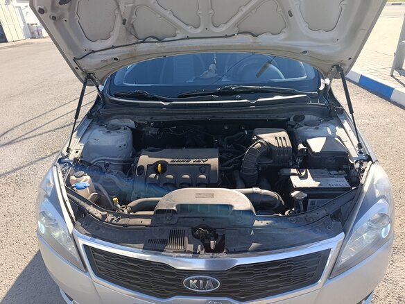 2012 Kia Ceed I Рестайлинг, серебристый, 710000 рублей - вид 21