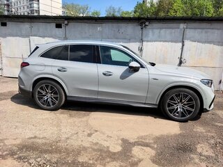 2025 Mercedes-Benz GLC AMG 43 AMG II (X254), серый, 9980000 рублей, вид 3