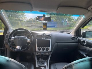 2010 Ford Focus II Рестайлинг, чёрный, 700000 рублей, вид 4