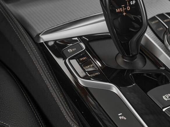 2019 BMW 5 серии 530i xDrive VII (G30/G31/G38), серый, 3299000 рублей - вид 18