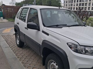 2023 Lada (ВАЗ) Niva Travel I, белый, 1000000 рублей, вид 4