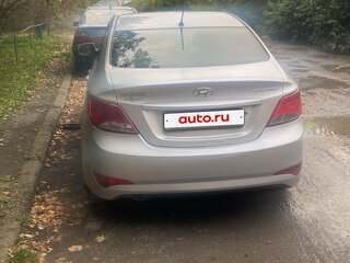 2016 Hyundai Solaris I Рестайлинг, серебристый, 420000 рублей, вид 4