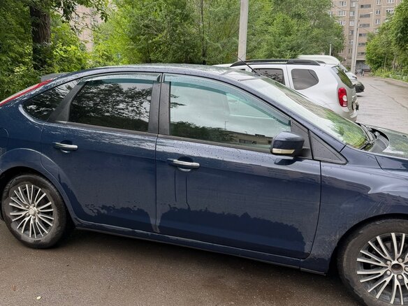 2010 Ford Focus II Рестайлинг, синий, 550000 рублей - вид 4