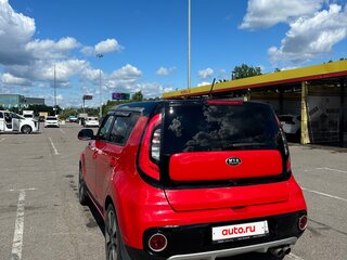 2017 Kia Soul II Рестайлинг, красный, 1250000 рублей, вид 4