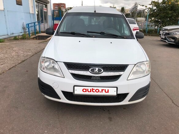 2013 Lada (ВАЗ) Largus I, белый, 370000 рублей - вид 2