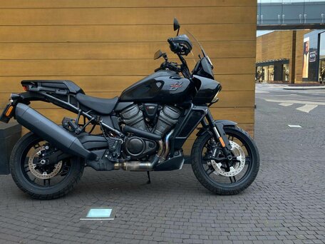 2021 Harley-Davidson Pan America, чёрный, 999999 рублей, вид 2
