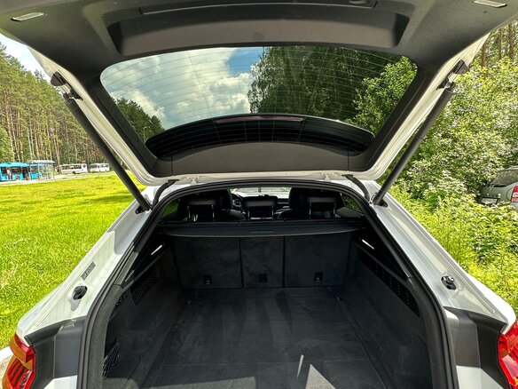2019 Audi Q8 50 TDI I (4M), белый, 5950000 рублей - вид 30