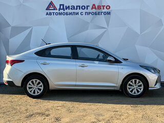 2021 Hyundai Solaris II Рестайлинг, серый, 1820000 рублей, вид 4