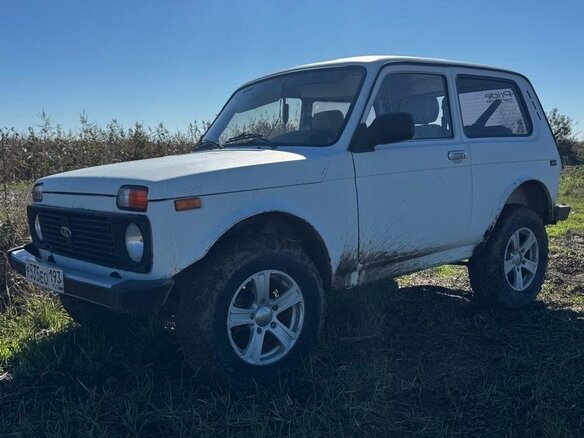 1987 Lada (ВАЗ) 2121 (4x4) I, белый, 385000 рублей