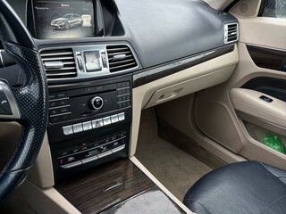 2015 Mercedes-Benz E-Класс 200 IV (W212, S212, C207) Рестайлинг, синий, 1650000 рублей, вид 3