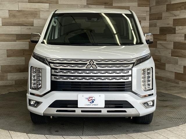 Открыть фотографии: Mitsubishi Delica D:5 I Рестайлинг