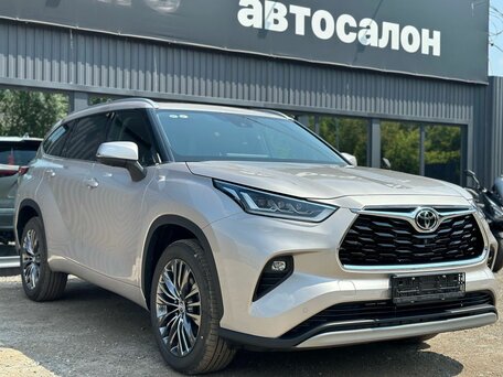 Toyota Highlander IV (XU70)