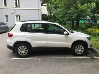 2011 Volkswagen Tiguan I Рестайлинг, белый, 885000 рублей, вид 2