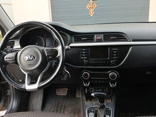 2018 Kia Rio IV, серый, 1530000 рублей, вид 5