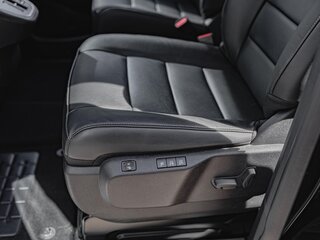 2025 Peugeot Traveller Long I Рестайлинг, чёрный, 7290000 рублей, вид 4