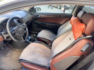 2007 Opel Astra GTC H Рестайлинг, серебристый, 420000 рублей, вид 5