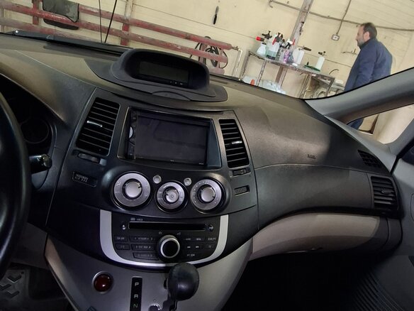 2008 Mitsubishi Grandis I, синий, 870000 рублей - вид 22