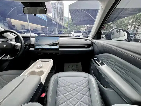 2025 Arcfox T1 42.3 kWh, зелёный - вид 17